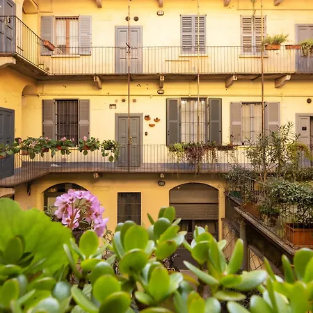 Bricks & Beams Studio In The Key Area Of Milano Esterno foto